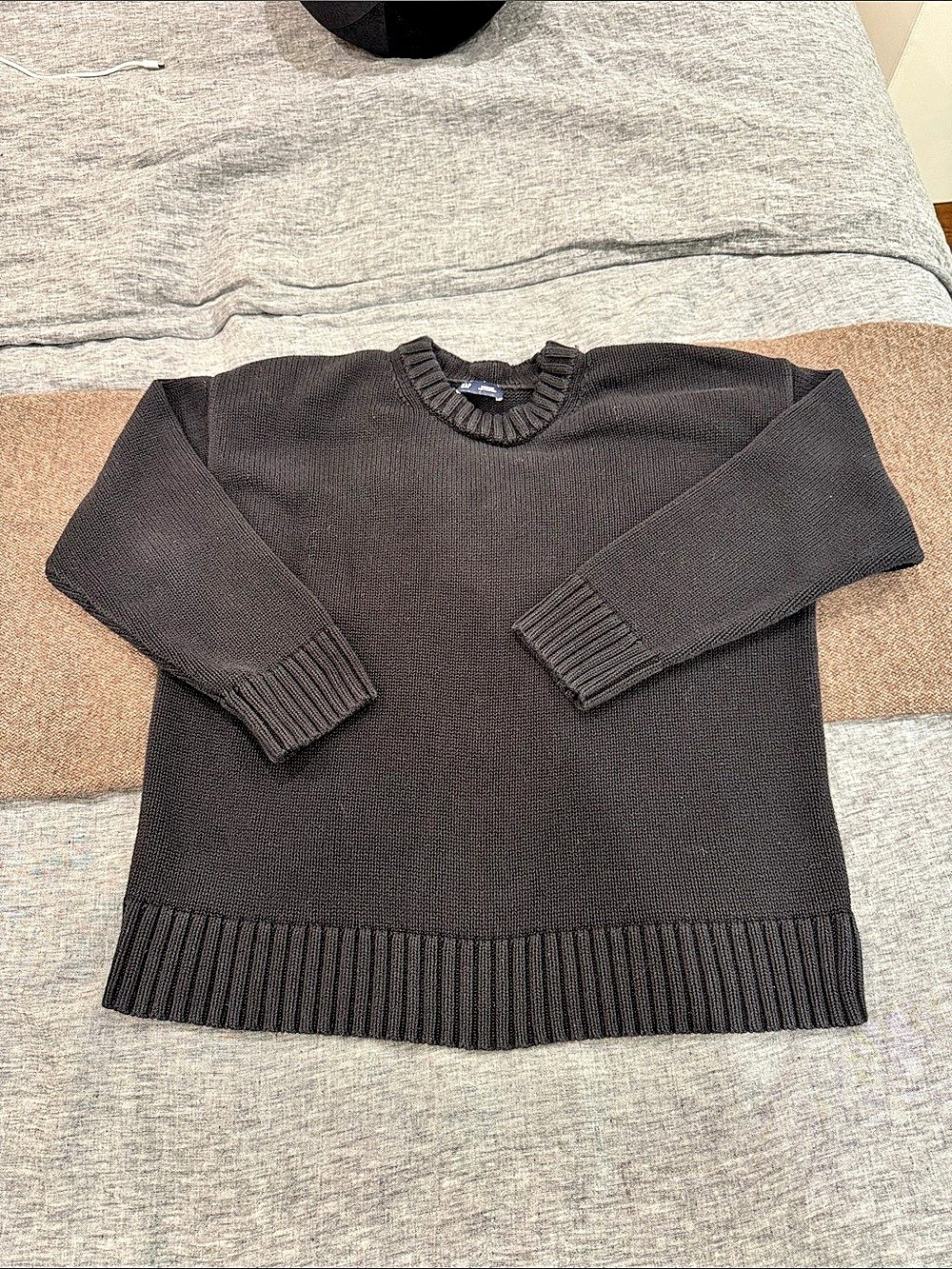 Gap Black Knit Sweater Size Medium